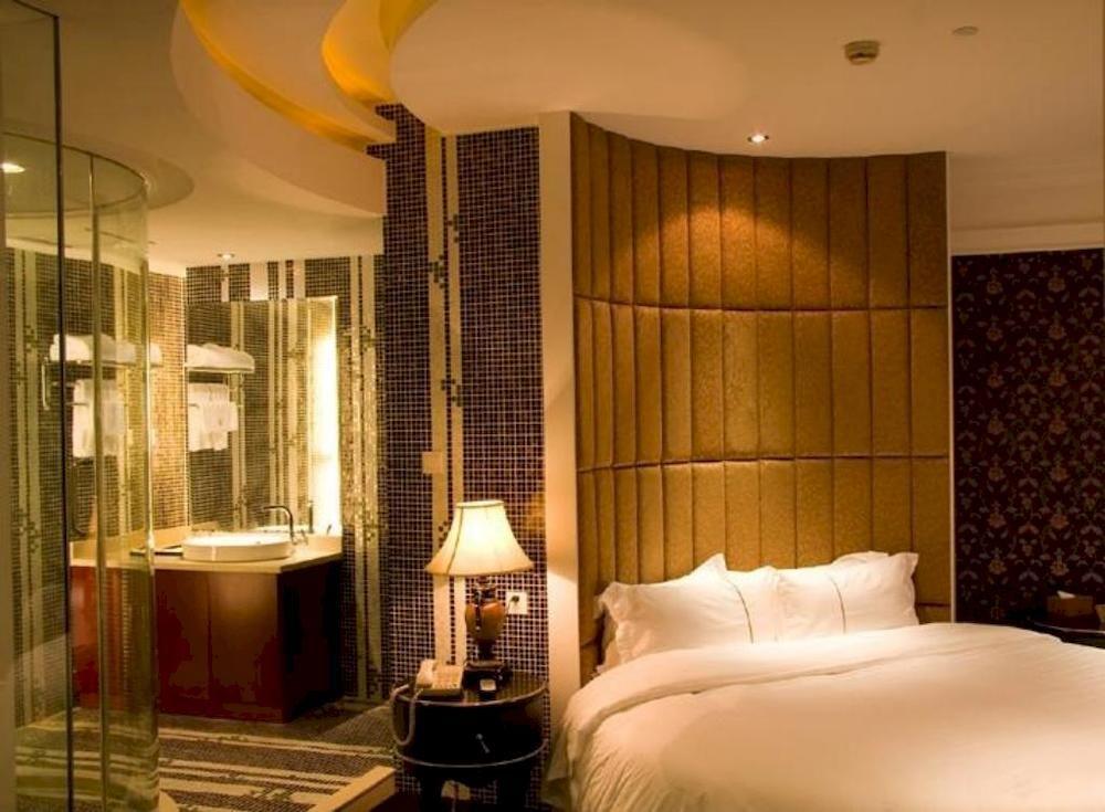 Manhattan Jinling Hotel Shanghai Extérieur photo