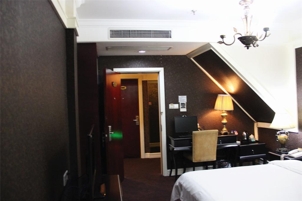 Manhattan Jinling Hotel Shanghai Chambre photo