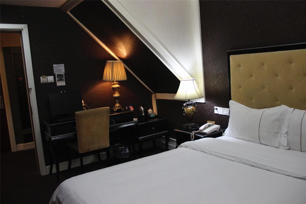 Manhattan Jinling Hotel Shanghai Chambre photo