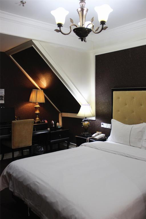 Manhattan Jinling Hotel Shanghai Chambre photo