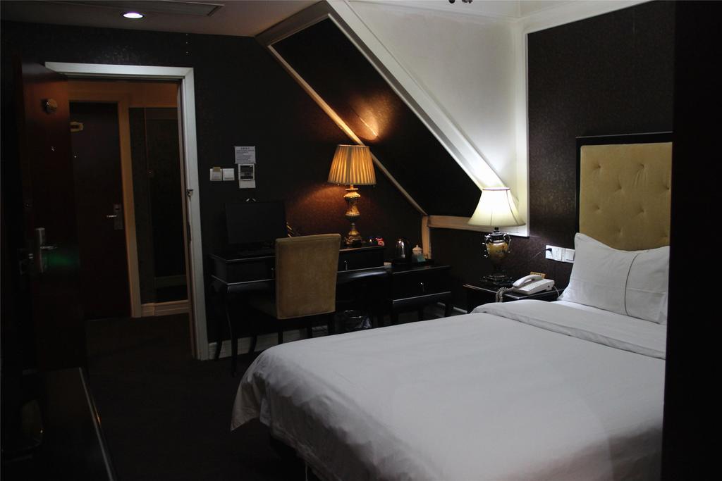 Manhattan Jinling Hotel Shanghai Chambre photo