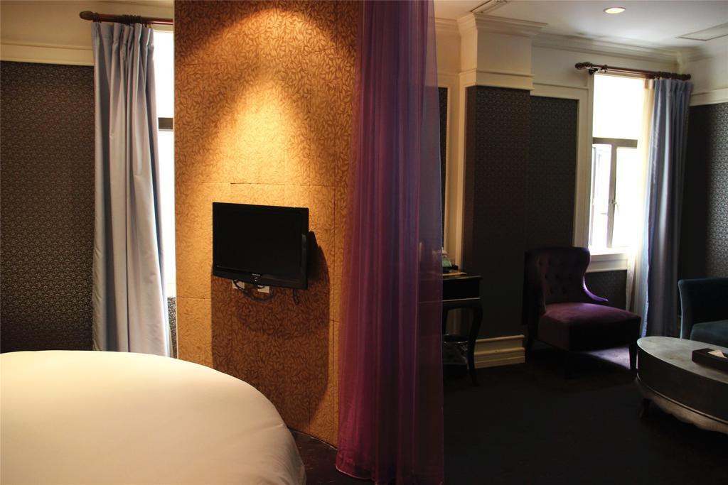 Manhattan Jinling Hotel Shanghai Extérieur photo